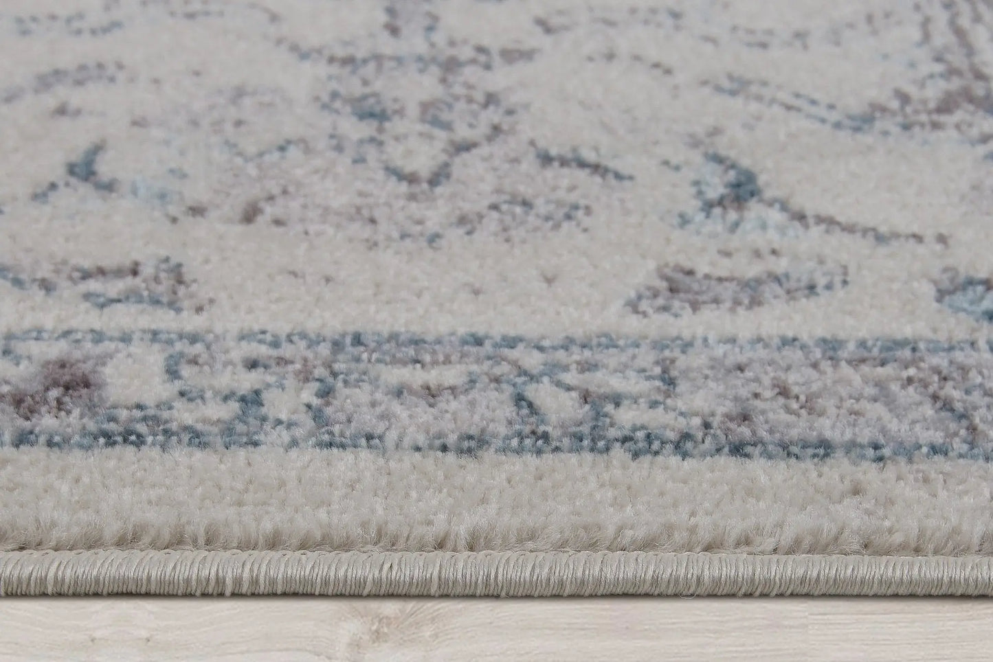 Arwen Cream Persian Design Blue Traditional Rug