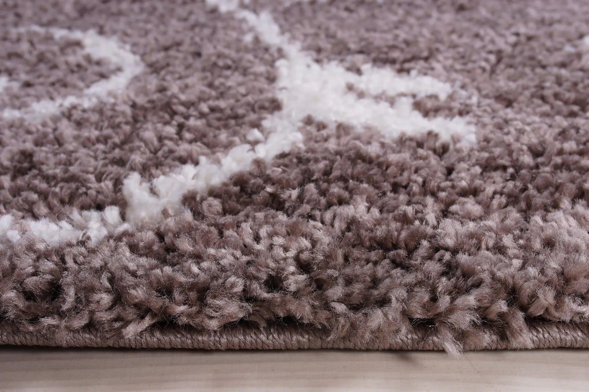 ladole rugs shaggy rabat abstract pattern sustainable spirals style indoor small mat doormat rug in mink white 110 x 211 57cm x 90cm 5x7, 5x8 ft Contemporary, Living Room Carpet, Bedroom, Home Office