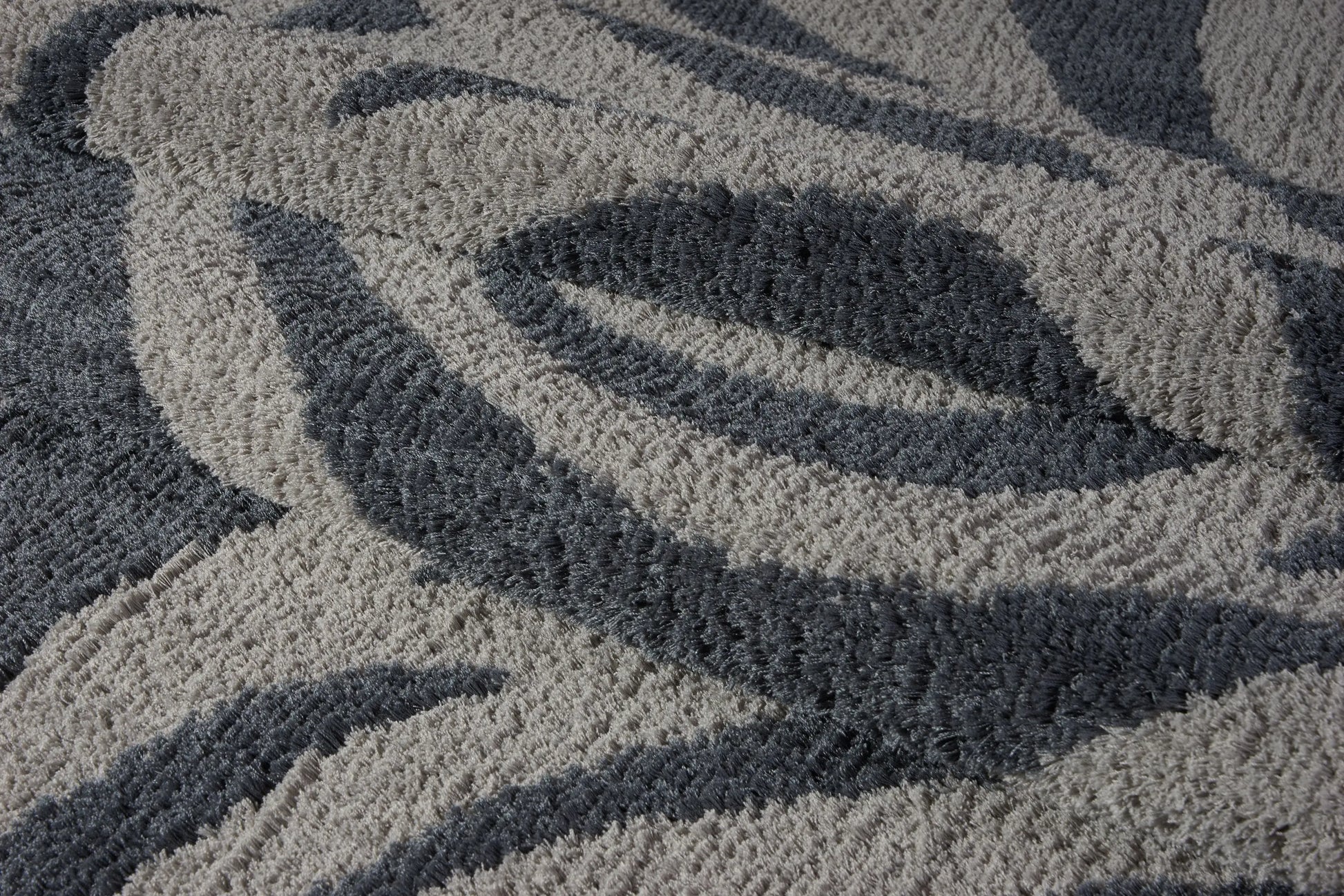 Victoria Micro Fiber Shaggy Area Rug -