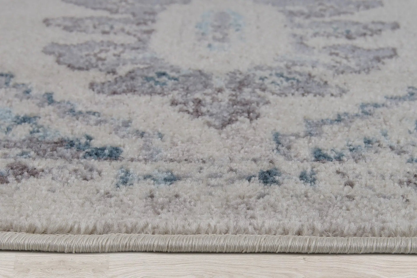 Miranda Persian Traditional Ivory Blue Area Rug