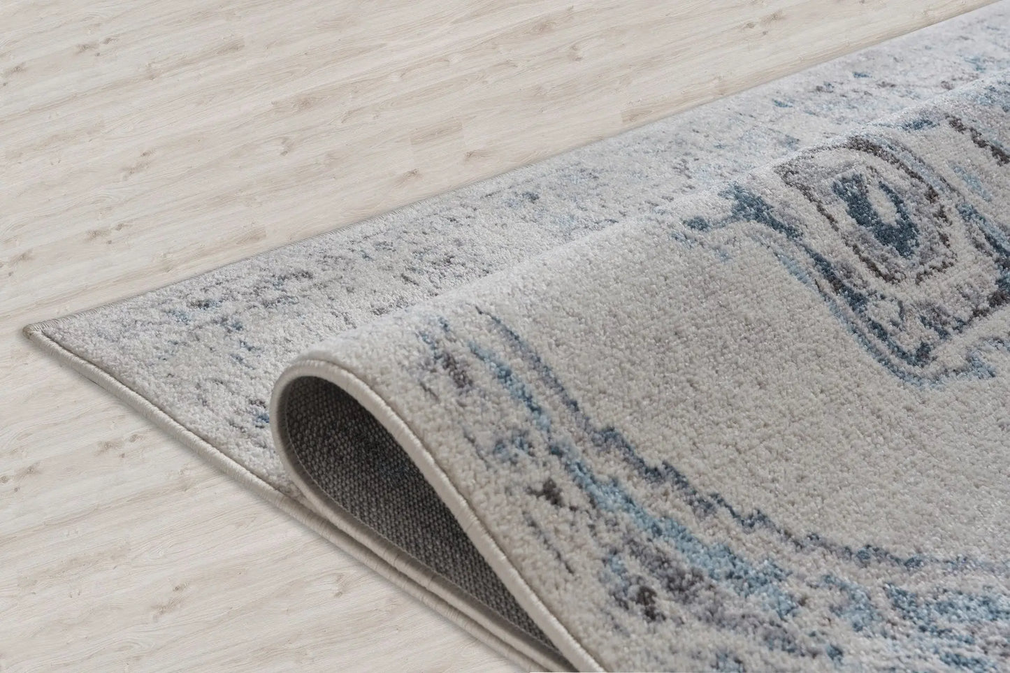 Miranda Persian Traditional Ivory Blue Area Rug