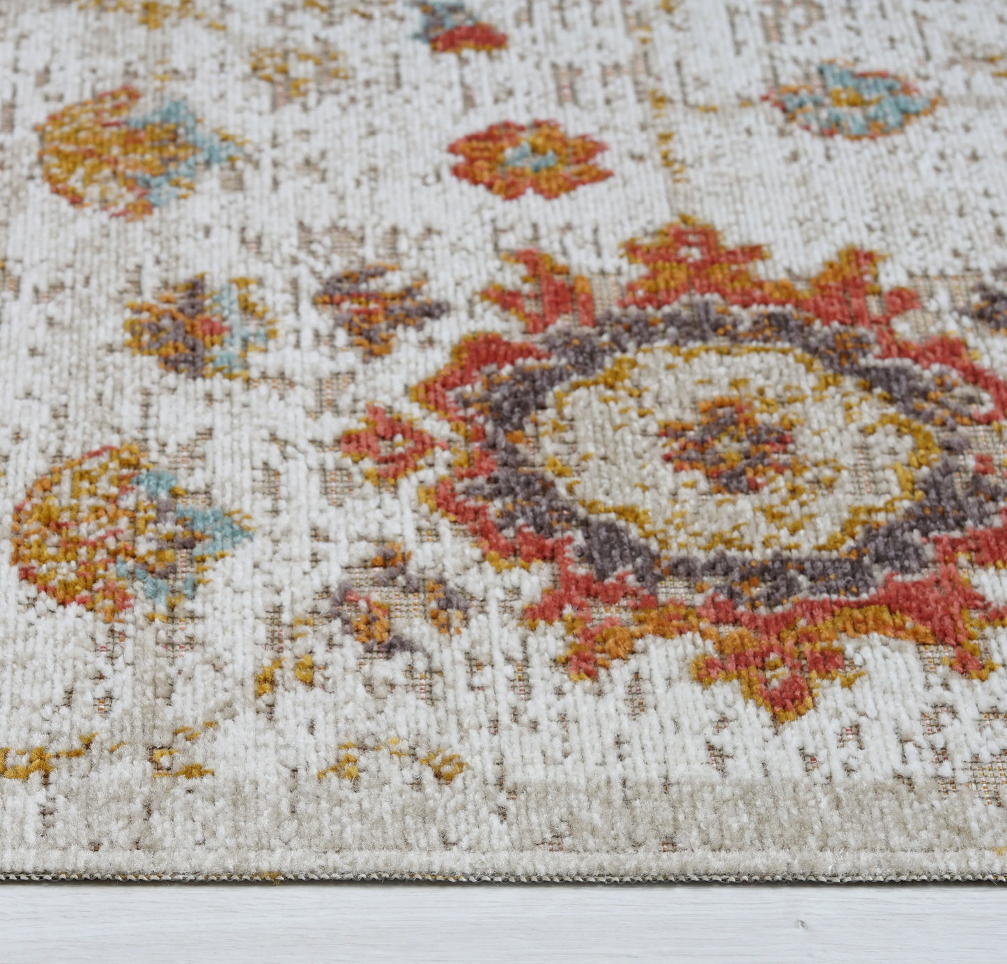 Venice Marigold Cream Ornamental Indoor/Outdoor Area Rug - Ladolerugsca