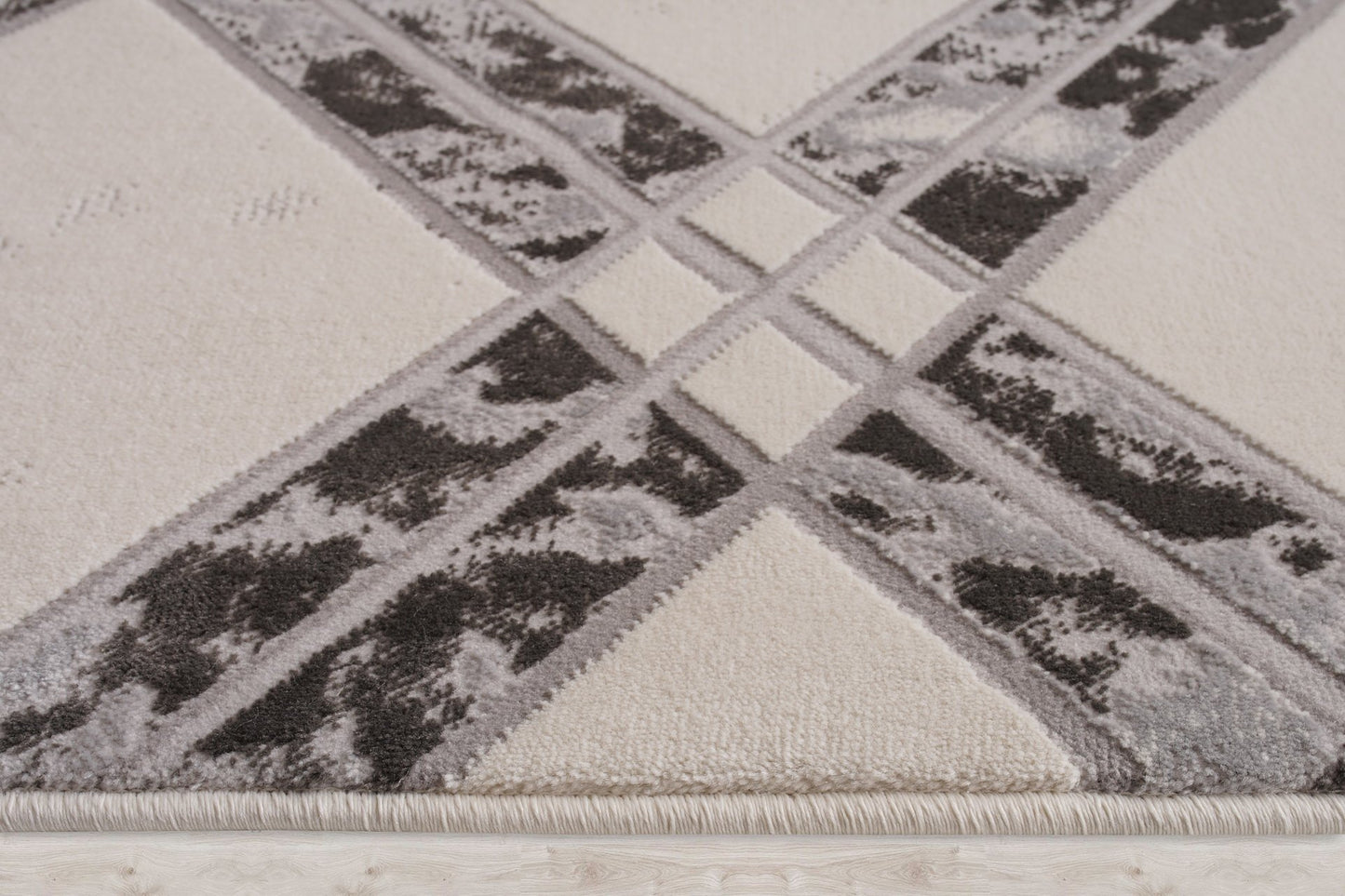 Barrington Ivory Grey Checks Pattern Area Rug - Ladolerugsca
