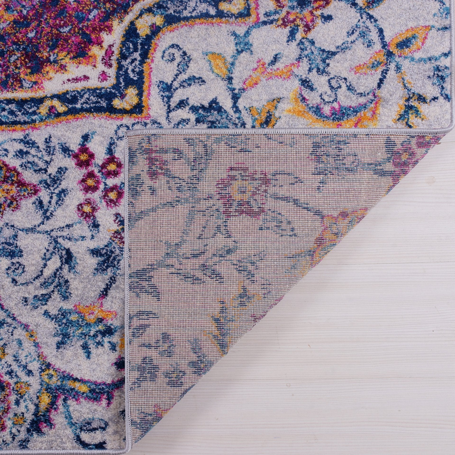 Maya Traditional Design Blue Pink Polypropylene Carpet